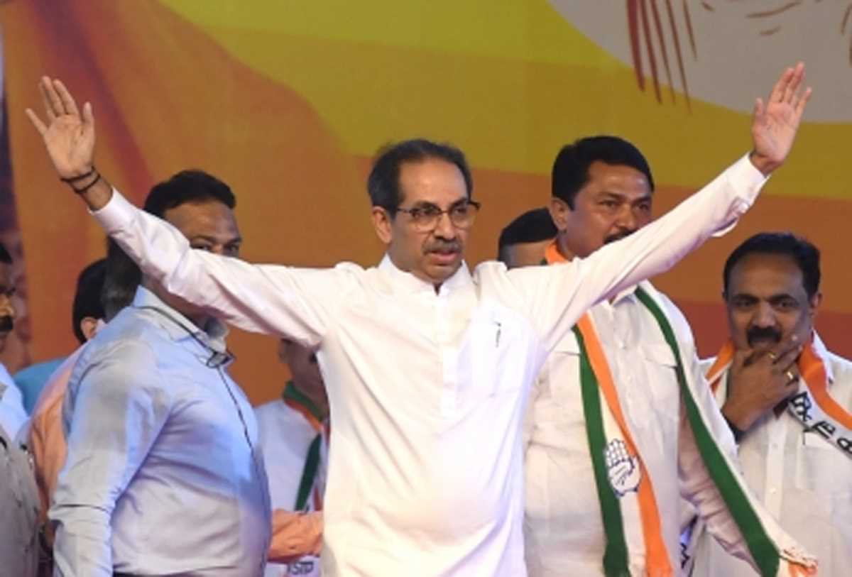 उद्धव ठाकरे की कर्नाटक के मराठियों से अपील, वोट डालते समय जय भवानी, जय शिवाजी बोलें